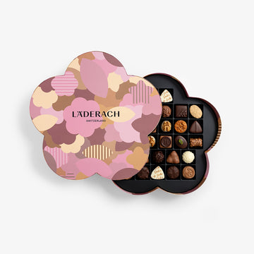 Pralines and Truffles Flower Box 30pcs