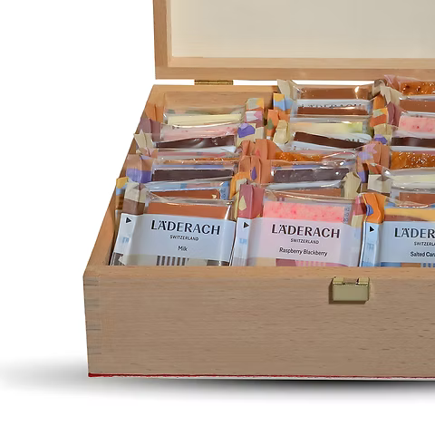FrischSchoggi Minis Medium Wooden Box 630g